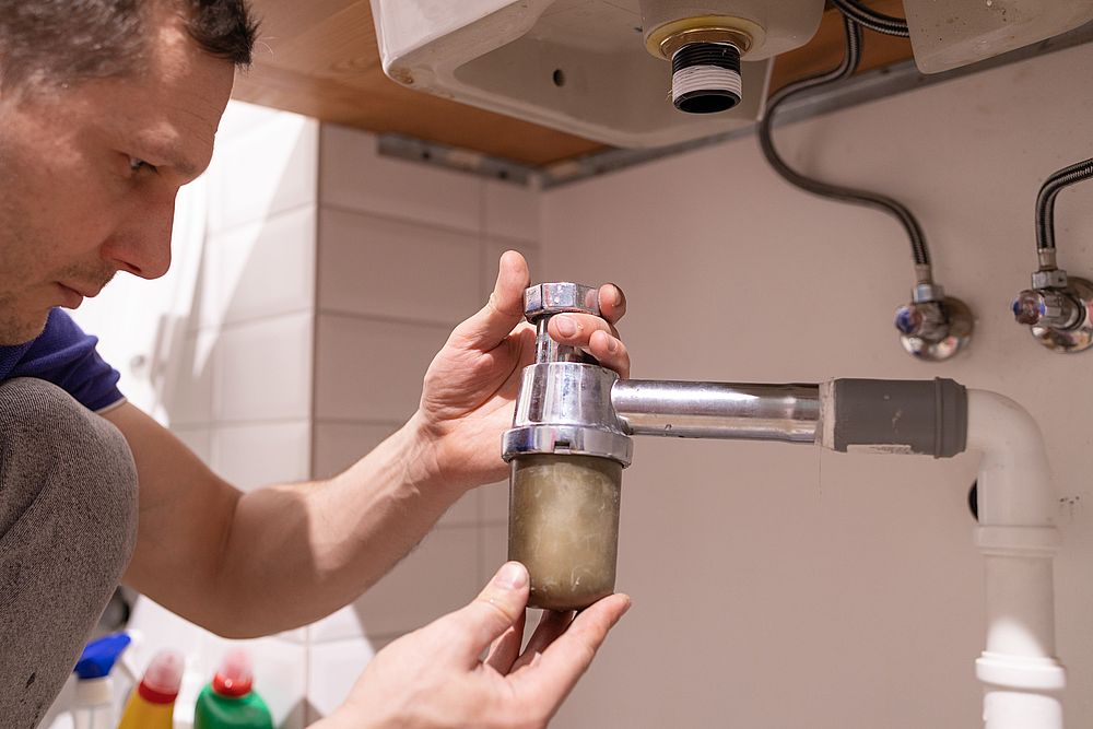 mauvaise odeur canalisation sous evier